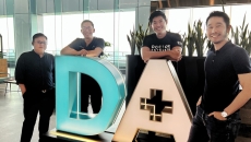 [Left-Right] Travis Seet, CFO, and Dr Chin Pak Lin, CEO, Asian Healthcare Specialists; Lim Wai Mun, CEO and founder, and Edwin Basuki, CFO, Doctor Anywhere Credit: Doctor Anywhere