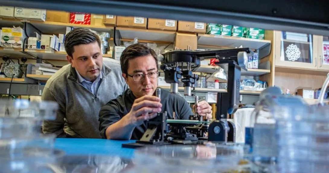 cofounders Andrei Georgescu (left), now Vivodyne’s CEO, and UPenn Professor Dan Huh (right), now Vivodyne’s CSO